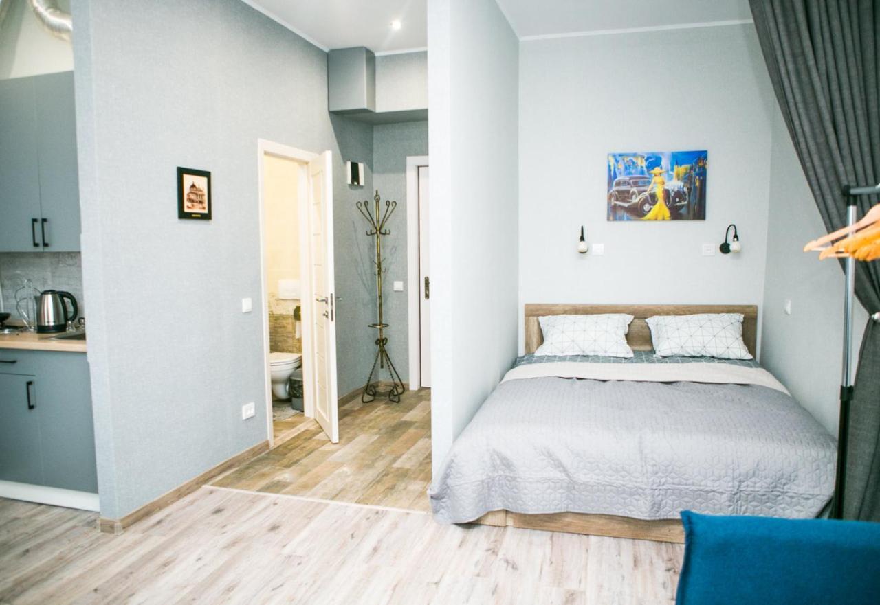Luxury Flat In Downtown Apartment Лвив Екстериор снимка
