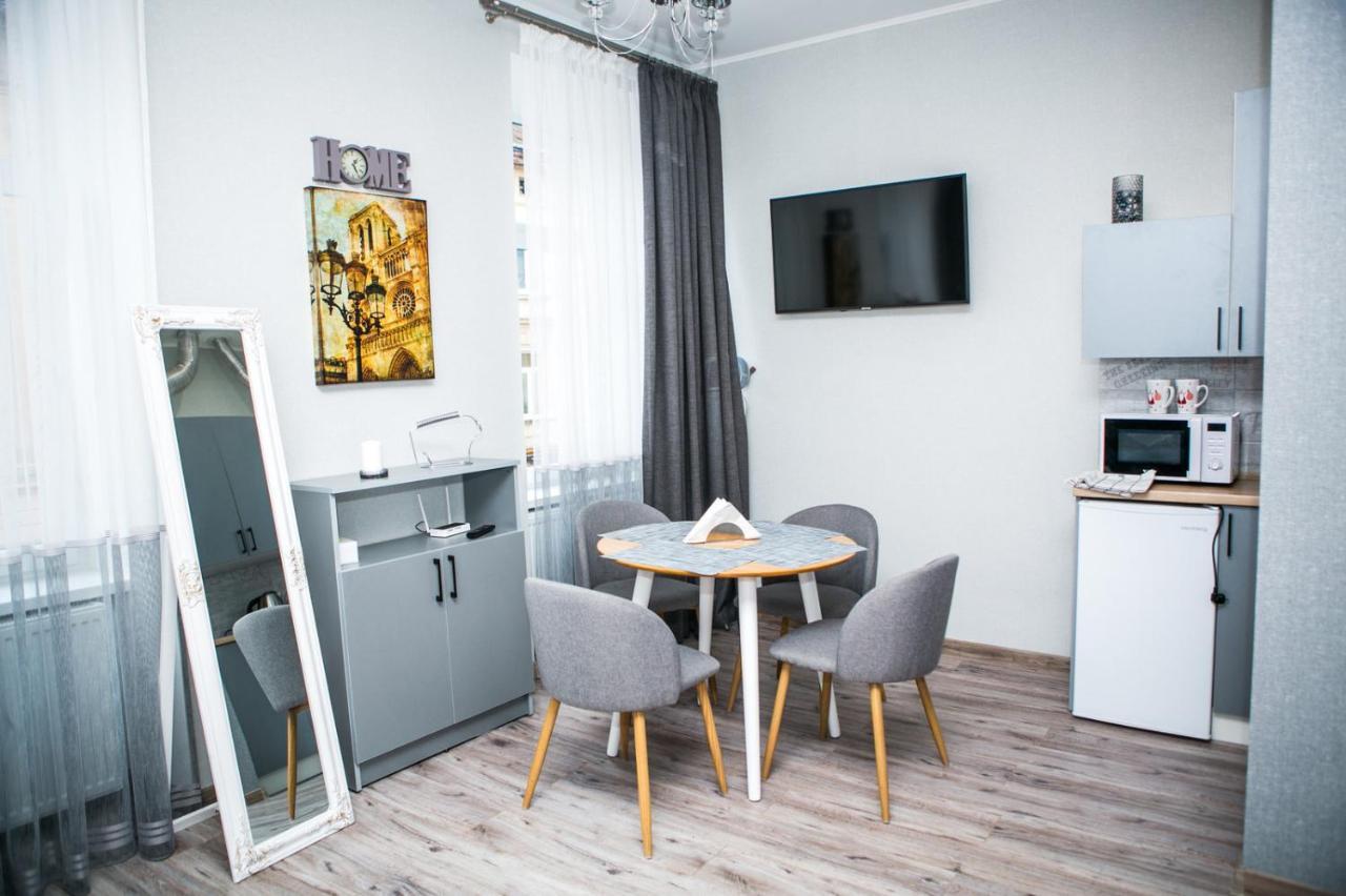 Luxury Flat In Downtown Apartment Лвив Екстериор снимка